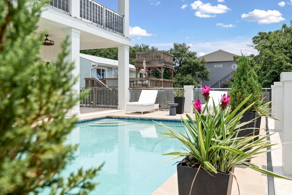 Photo of 326 Summit Drive