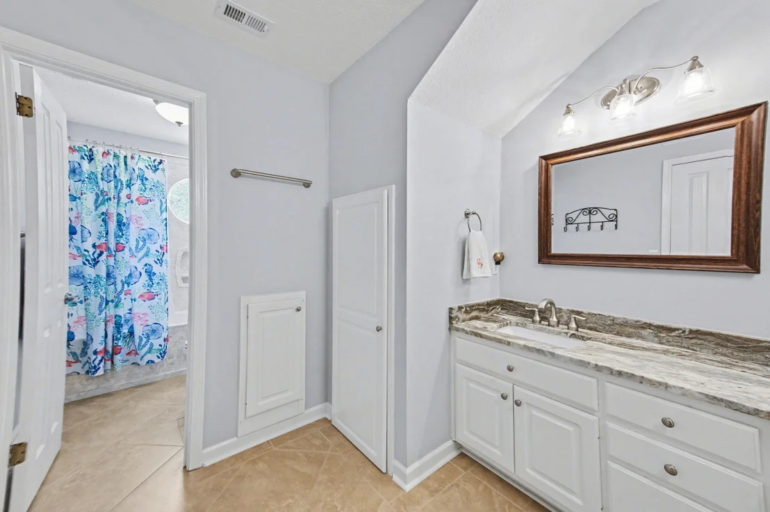 Photo of 2760 Edgewater Drive