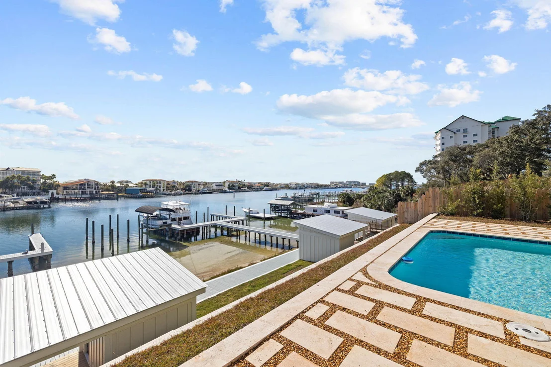 Photo of 714 Harbor Boulevard