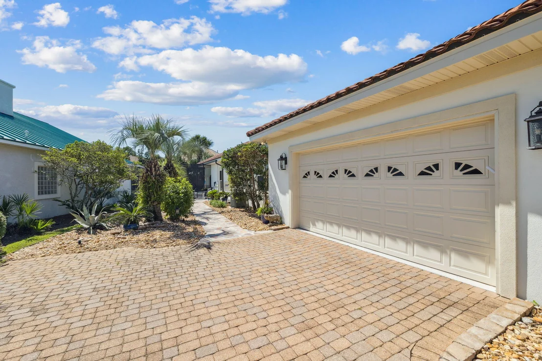 Photo of 4732 Papaya Park