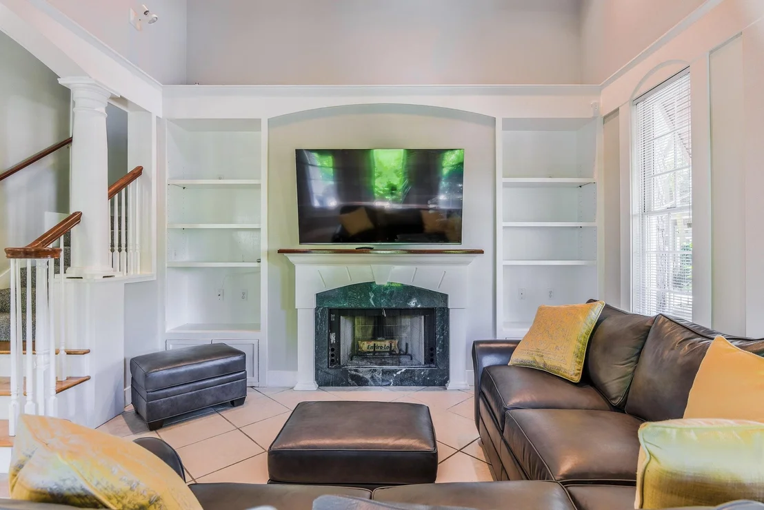 Photo of 100 Rue Martine
