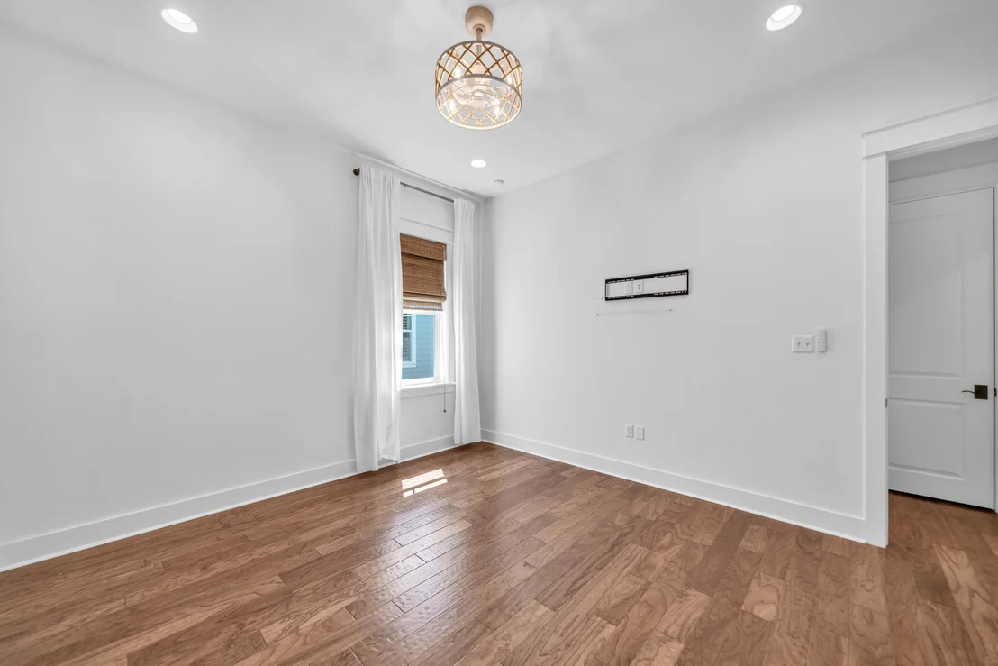 Photo of 654 Breakers Street
