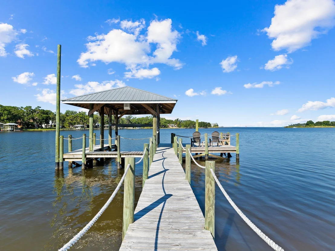 Photo of 104 George Ellis Point