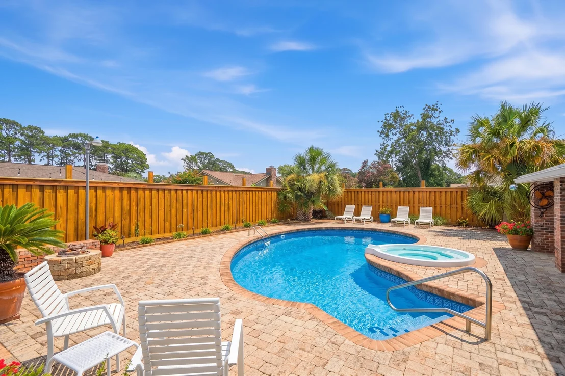 Photo of 18 Pebble Beach Drive