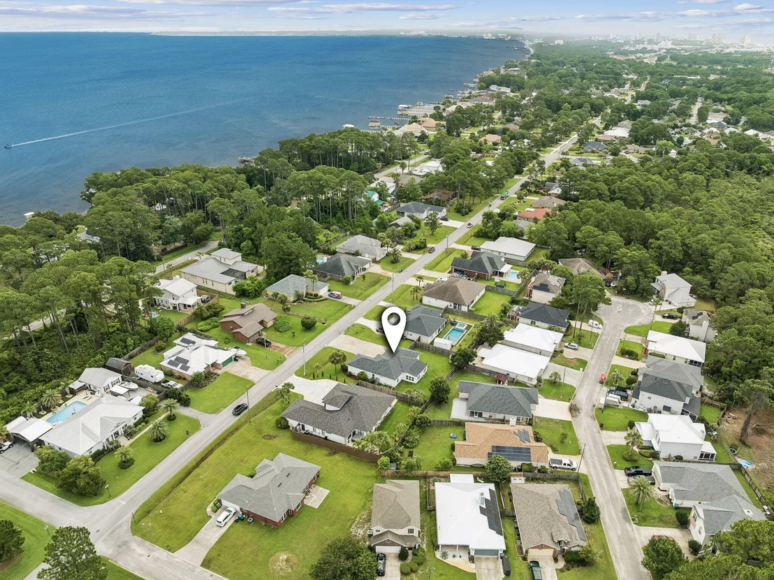 Photo of 1025 Forest Shore Drive