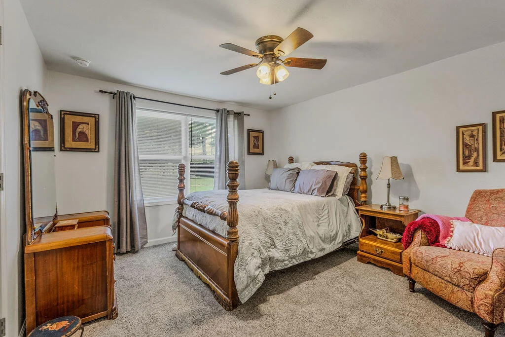 Photo of 4962 Antioch Road