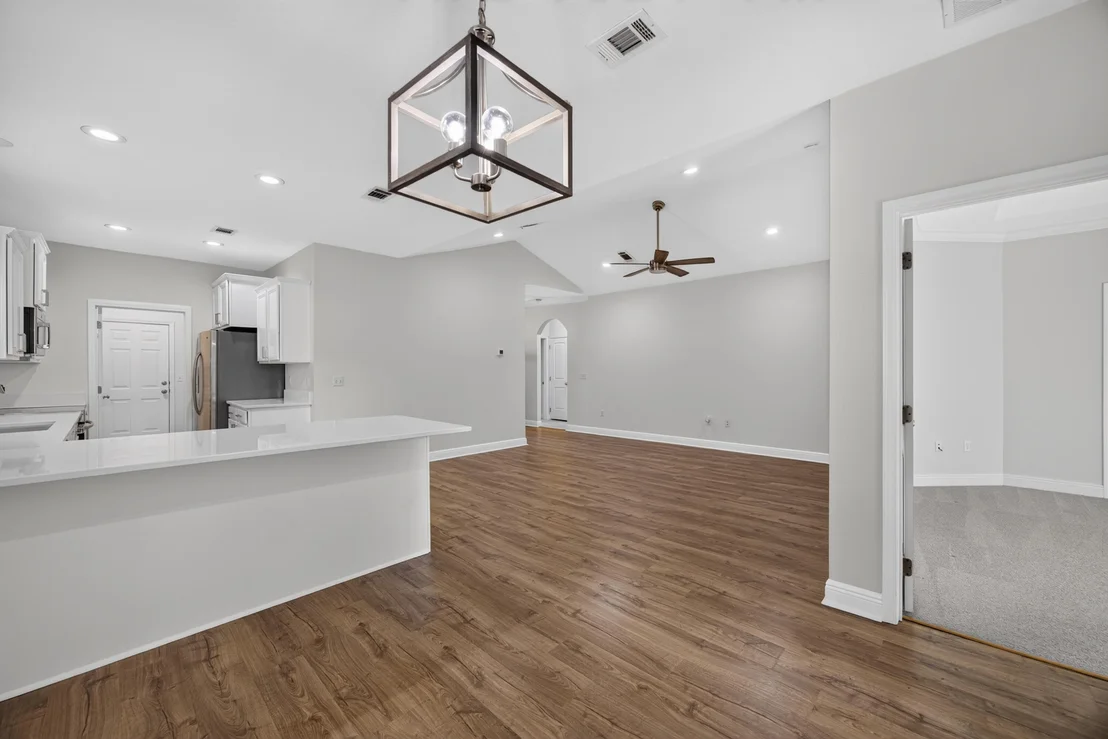 Photo of 726 Cocobolo Drive