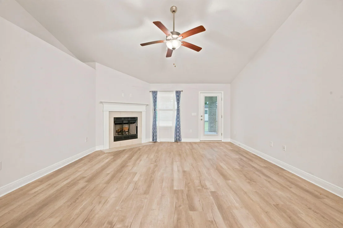 Photo of 1960 Edgewood Drive