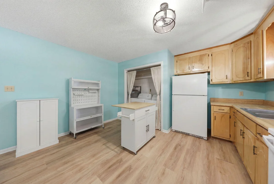 Photo of 532 Springtime Avenue