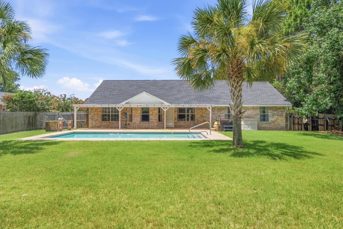 Photo of 2016 Candlewood Drive
