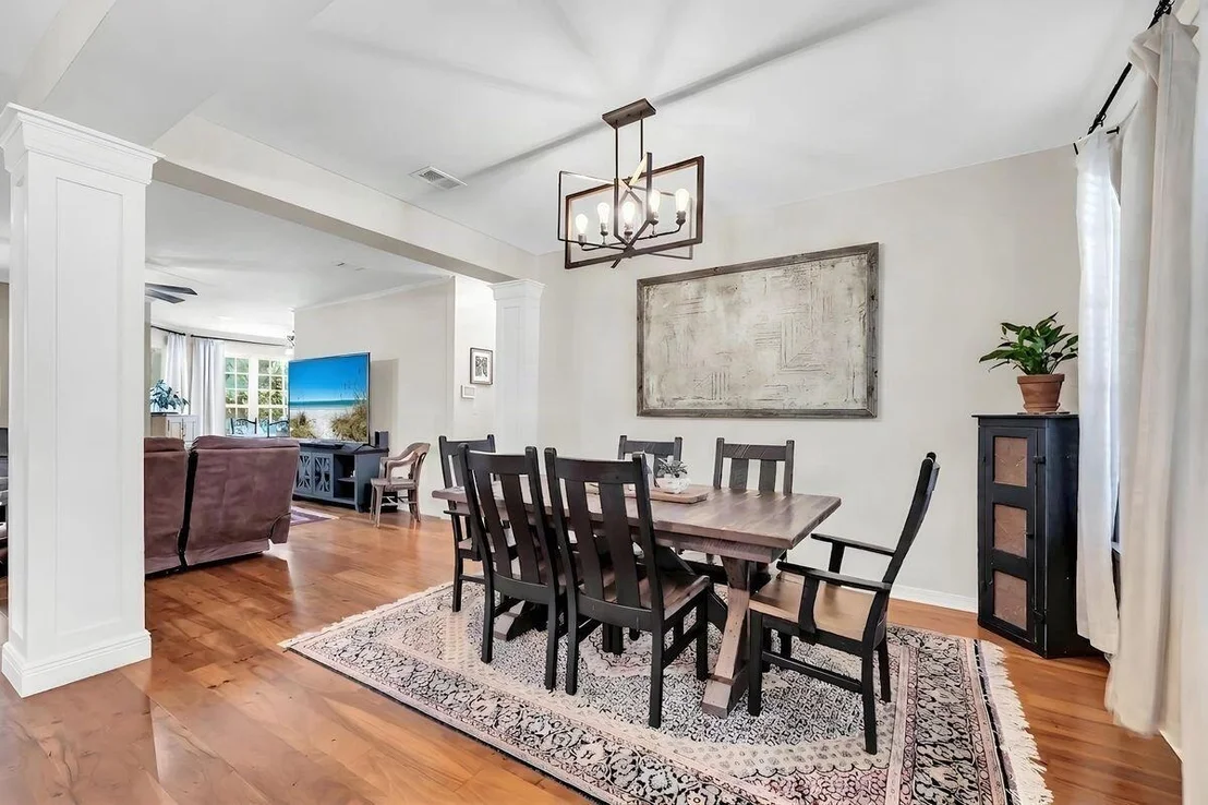 Photo of 4423 Windlake Drive