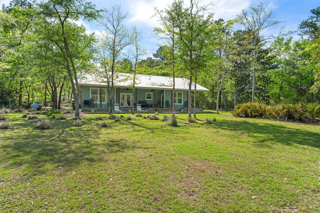 Photo of 528 Bay Grove Road