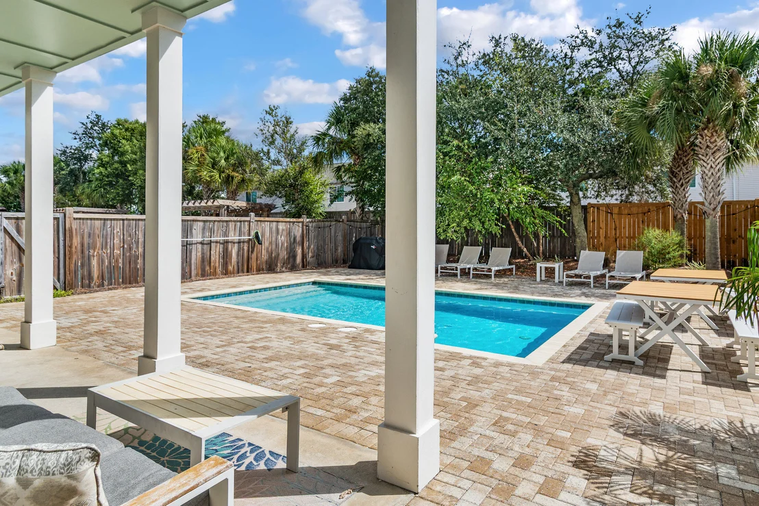 Photo of 240 Driftwood Road