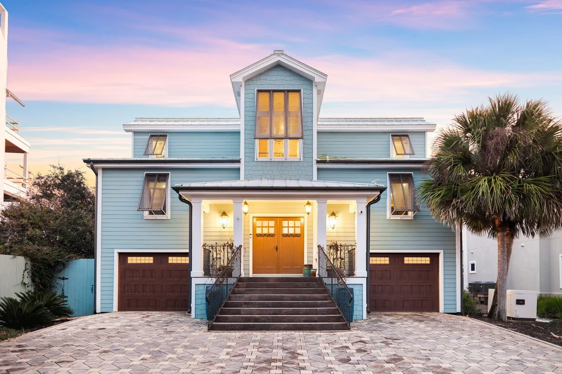 Photo of 211 Pelican Circle