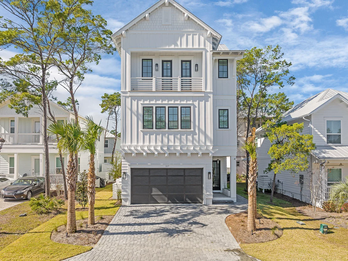 Photo of 107 Grande Pointe Drive