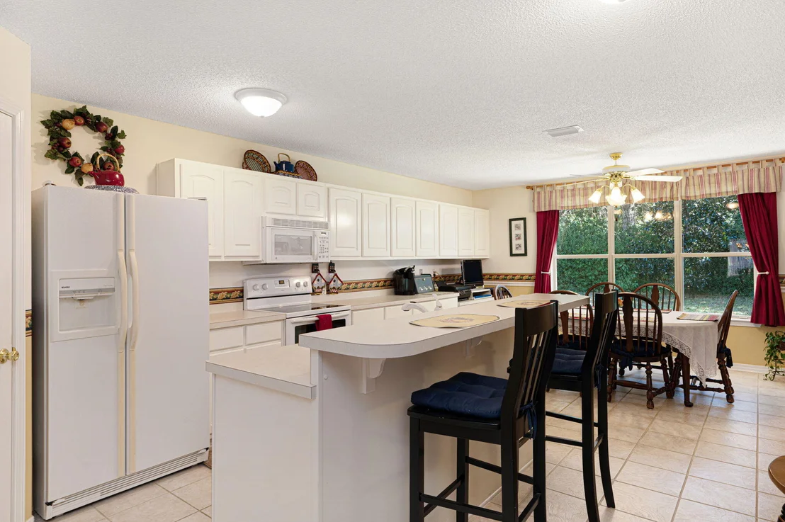 Photo of 5843 Saratoga Drive