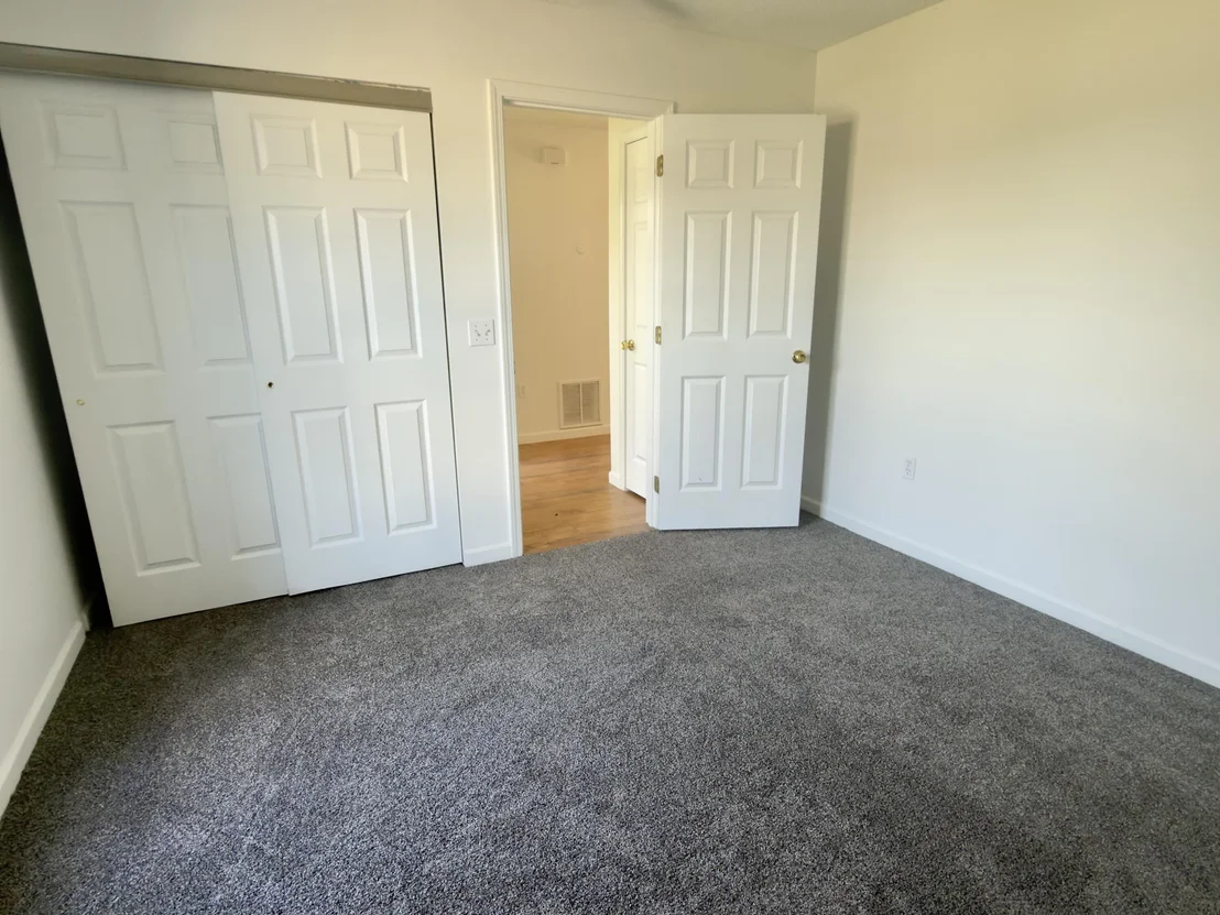 Photo of 5210 Moore Loop