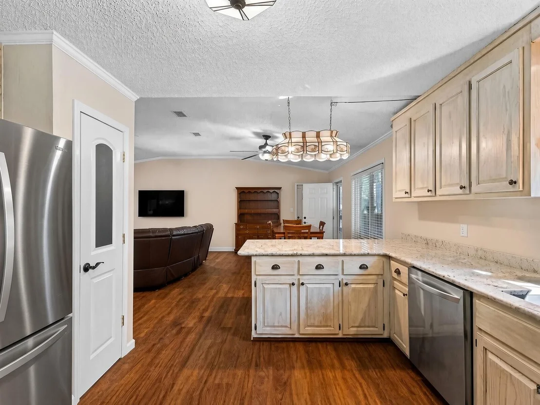 Photo of 9651 Sunnybrook Drive