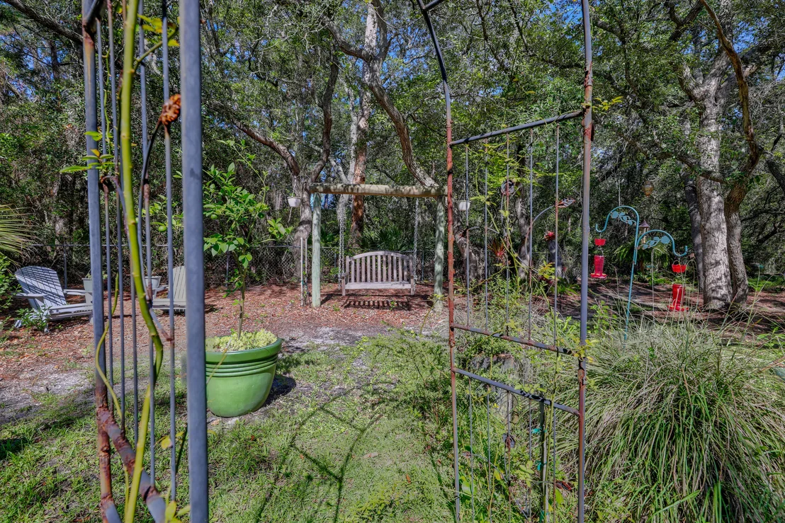 Photo of 11 W Bayou Forest Drive