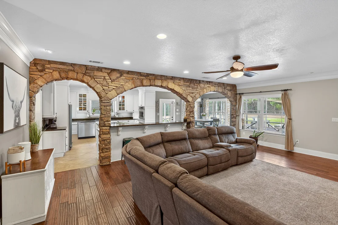 Photo of 7935 Peacock Road