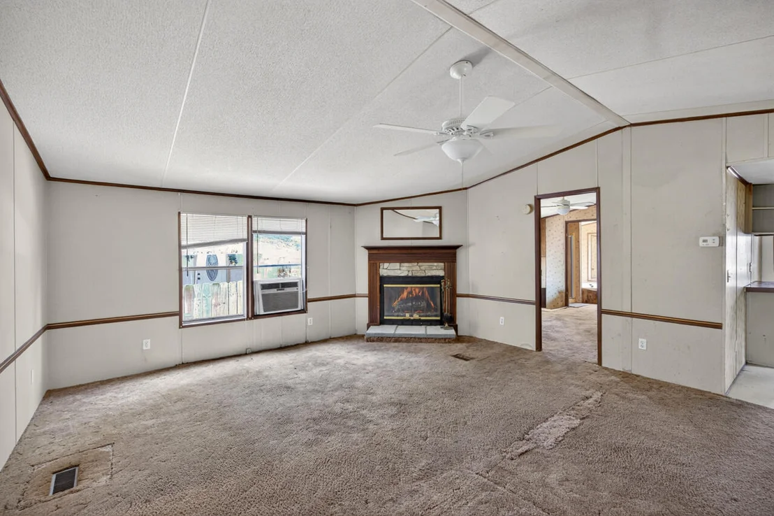 Photo of 1037 Everglade Drive