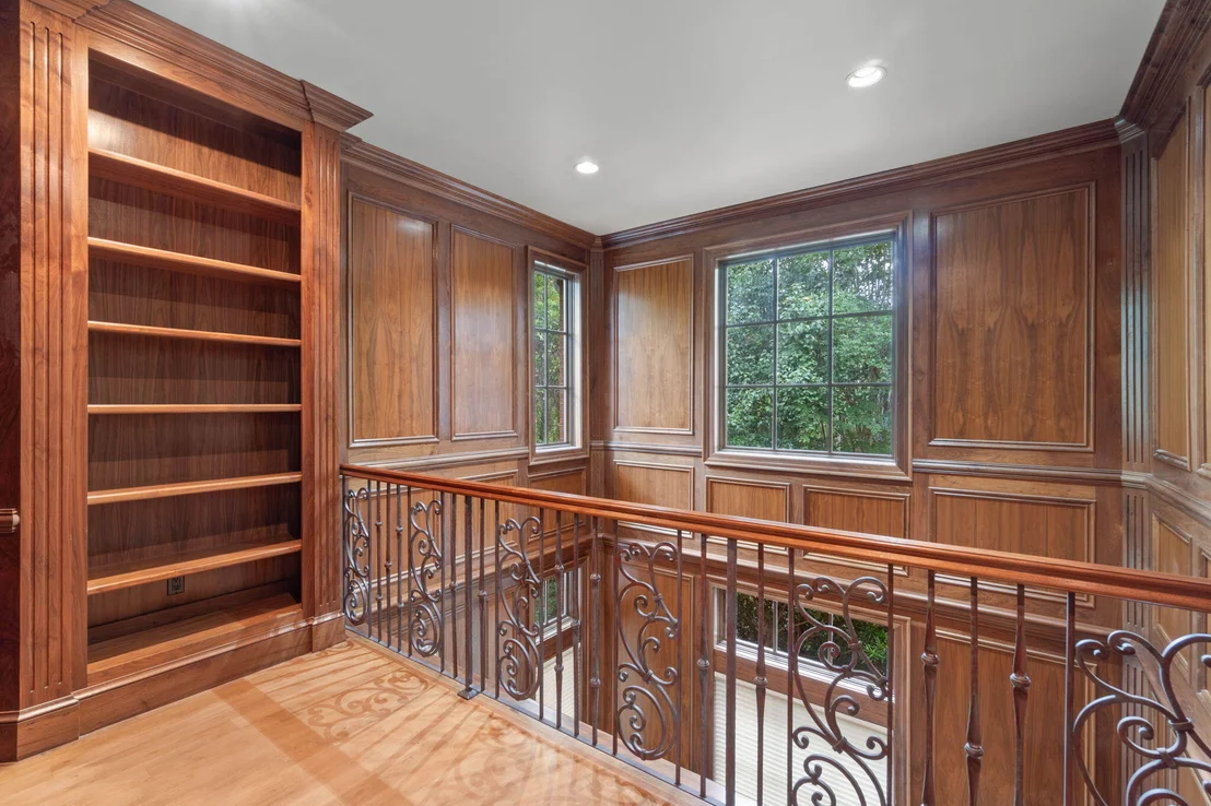 Photo of 4350 Stonebridge Road