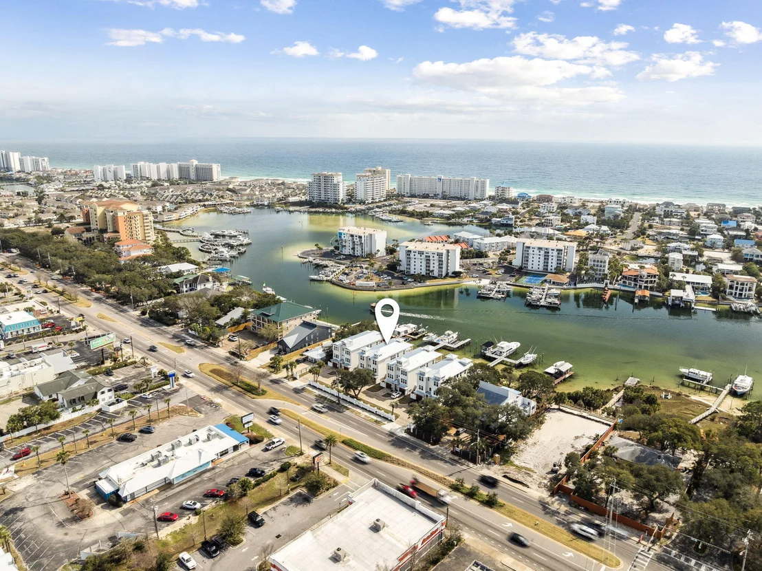Photo of 714 Harbor Boulevard