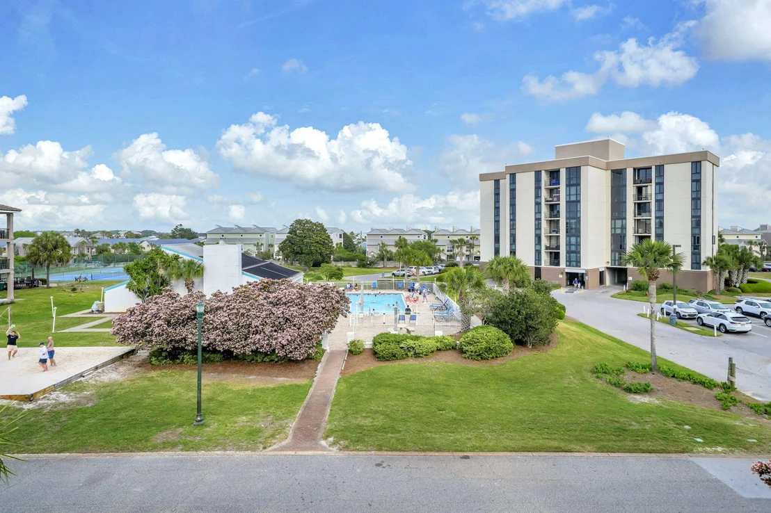 Photo of 54 Terra Cotta Way