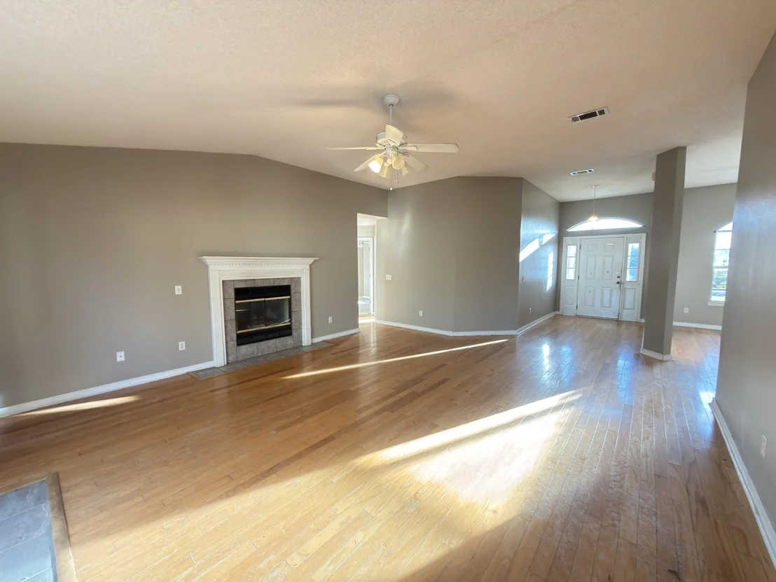 Photo of 1214 Northview Drive