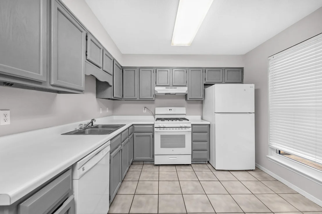 Photo of 106 4th Avenue