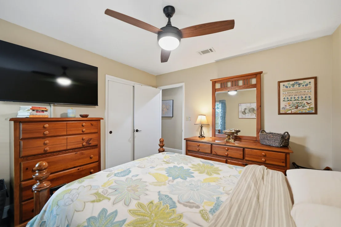 Photo of 18 Pebble Beach Drive