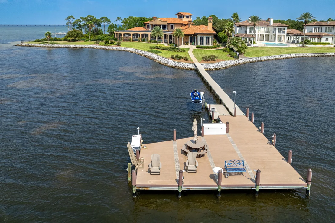 Photo of 4300 Breakwater Drive