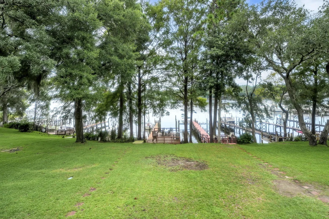 Photo of 204 Regatta Drive