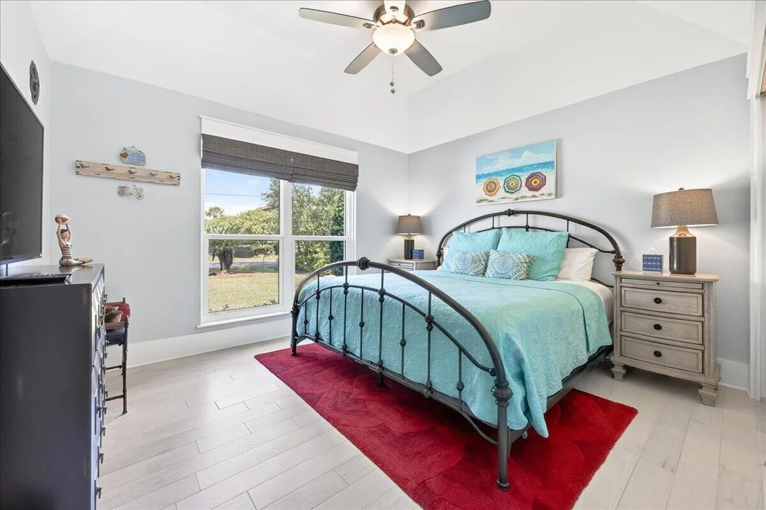 Photo of 627 Bayshore Drive