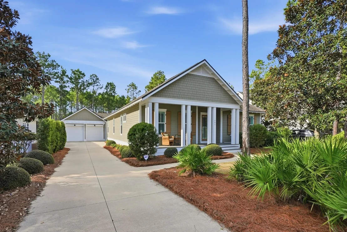 Photo of 295 Medley Street