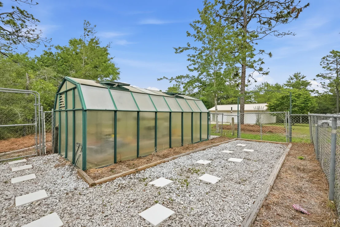 Photo of 4063 Lakeview Drive