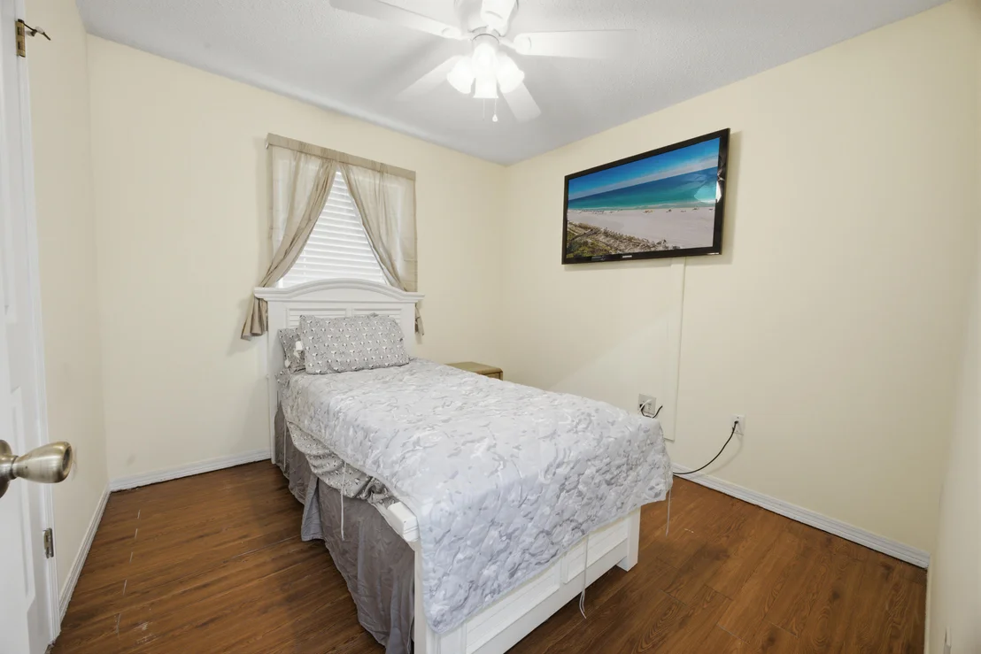 Photo of 220 W Walker Circle