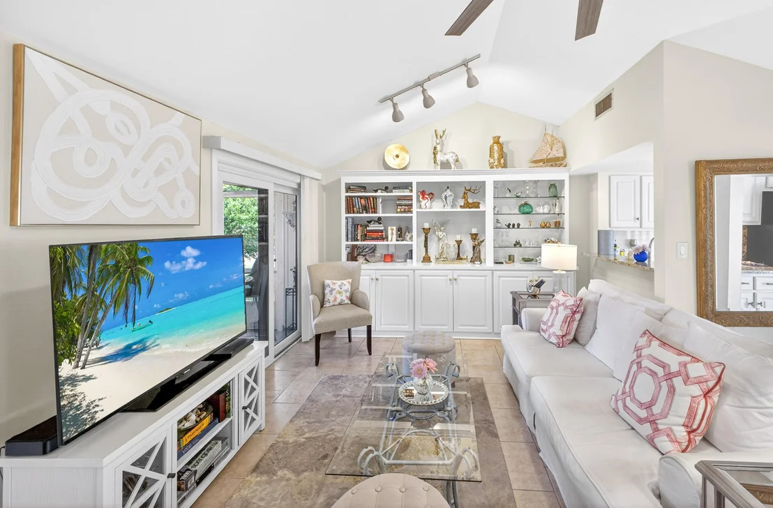 Photo of 397 Linkside Drive