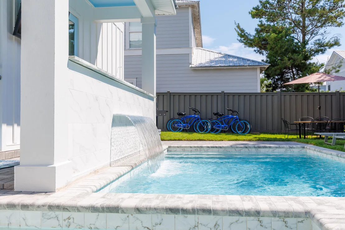 Photo of 39 Charlotte Avenue