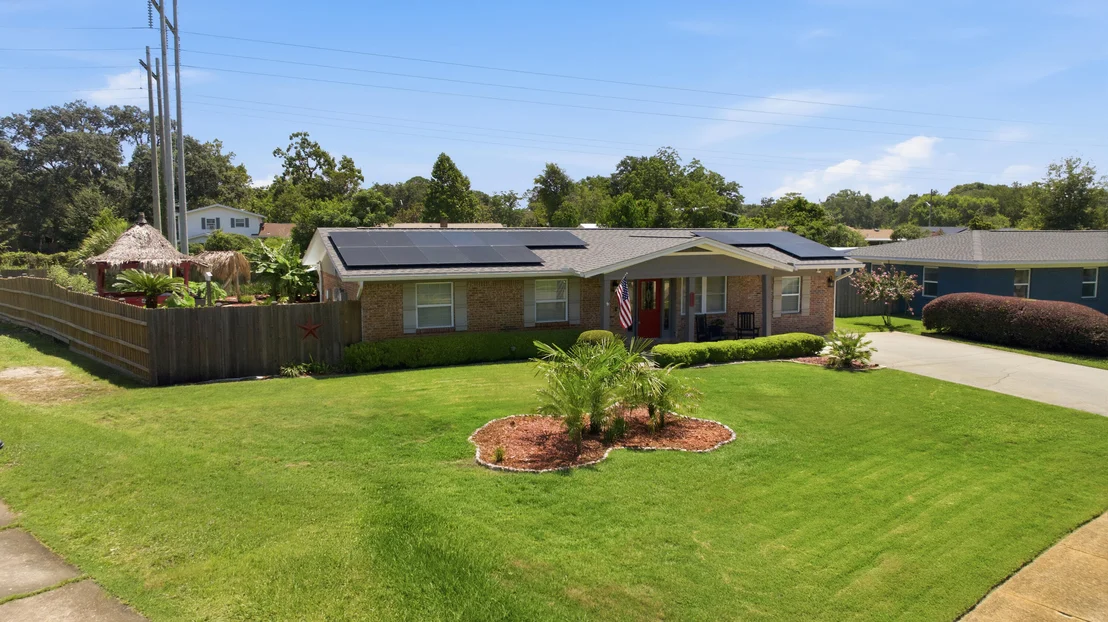 Photo of 325 Echo Circle