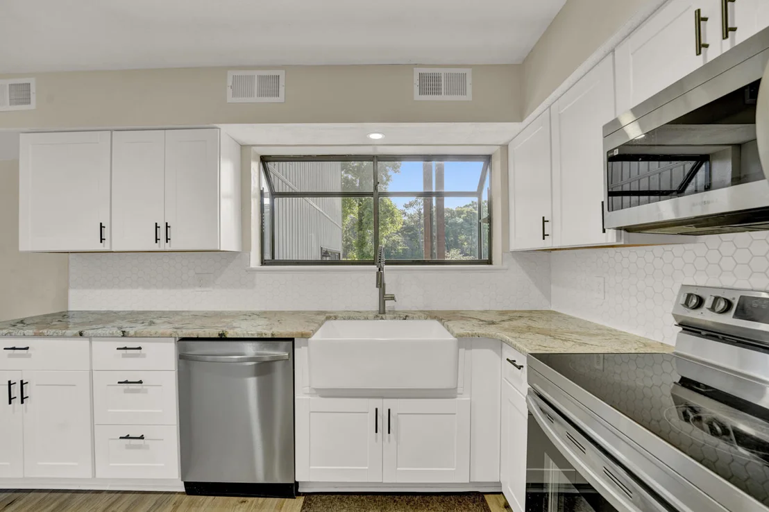 Photo of 645 Carr Drive