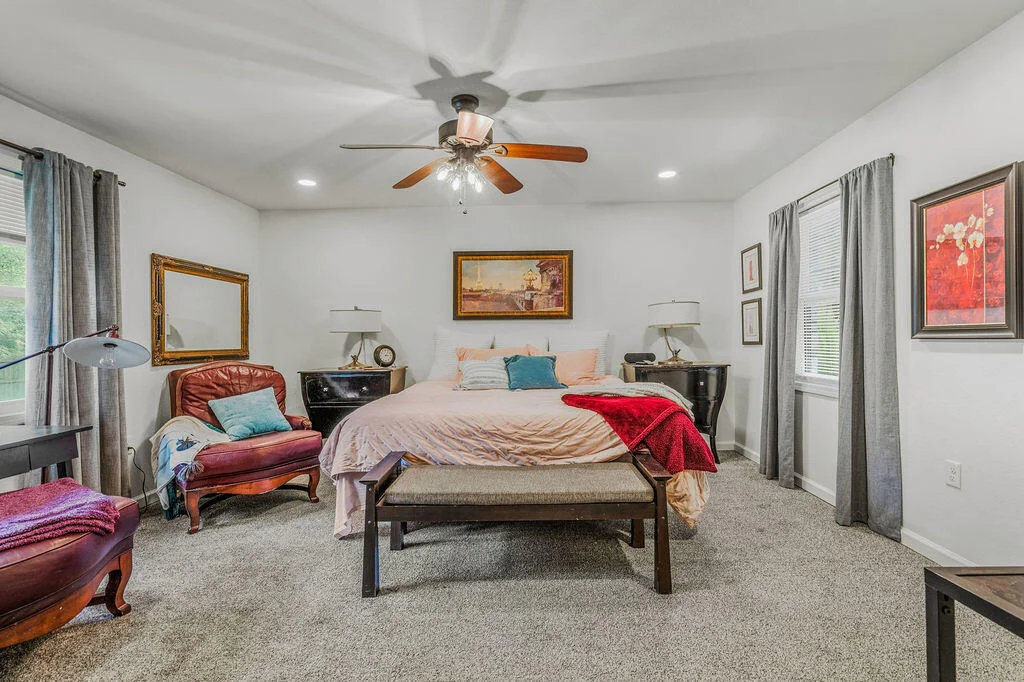 Photo of 4962 Antioch Road