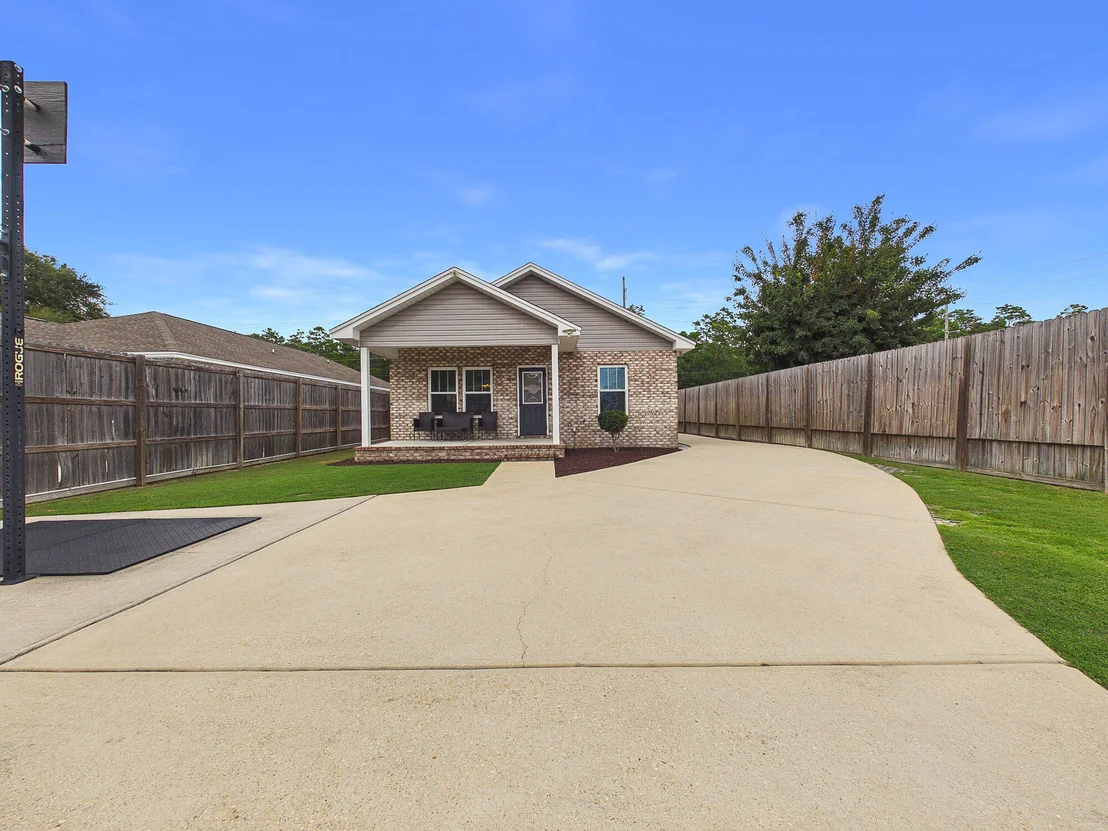 Photo of 4606 Range Road