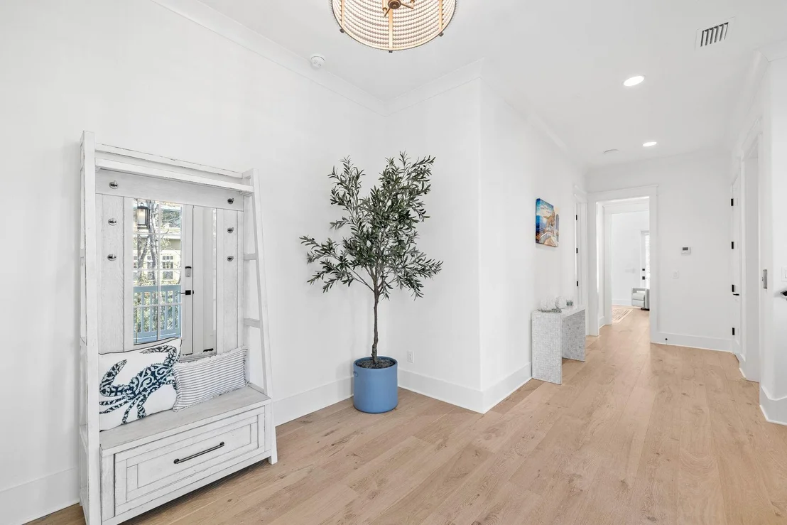 Photo of 42 Grande Pointe Circle