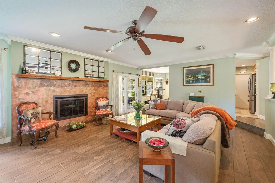 Photo of 907 Jason Drive