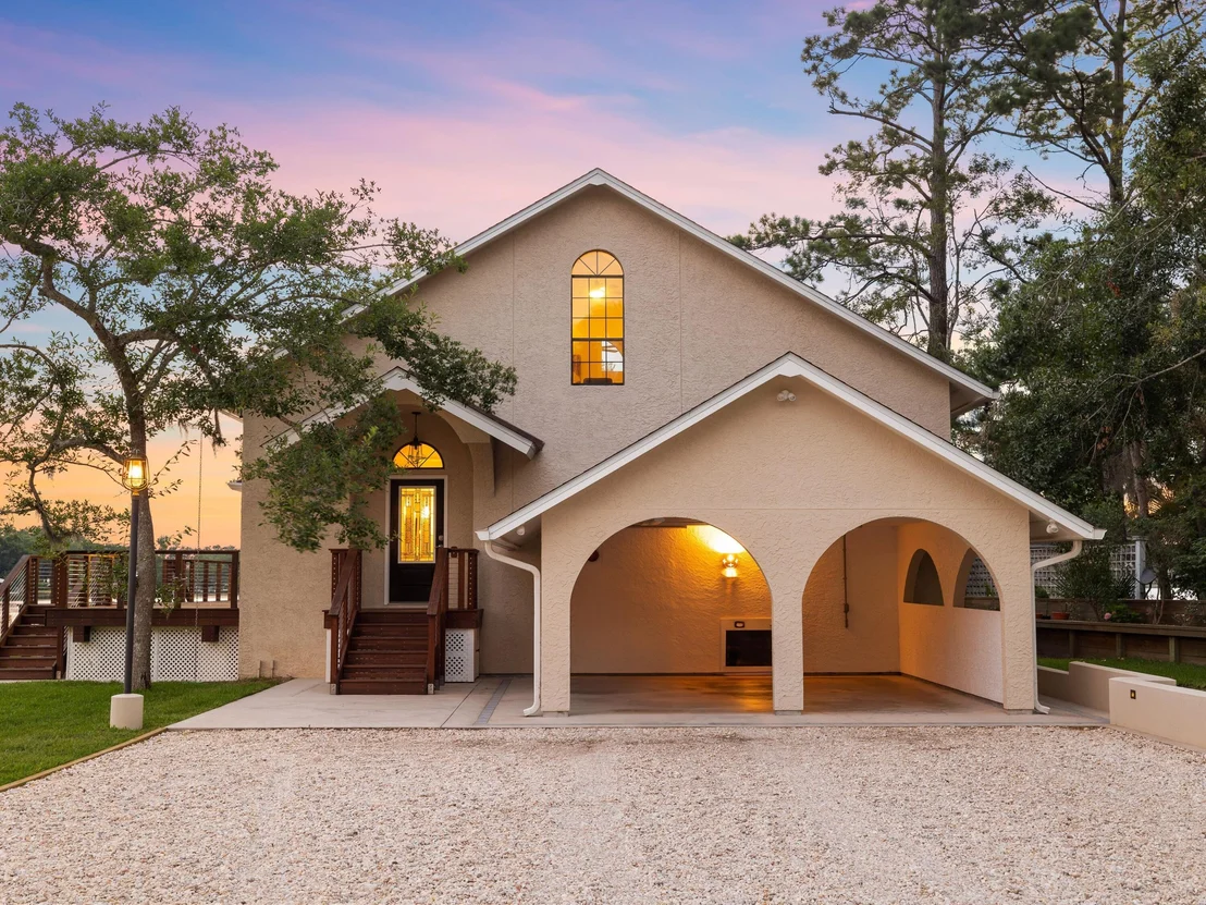 Photo of 104 George Ellis Point
