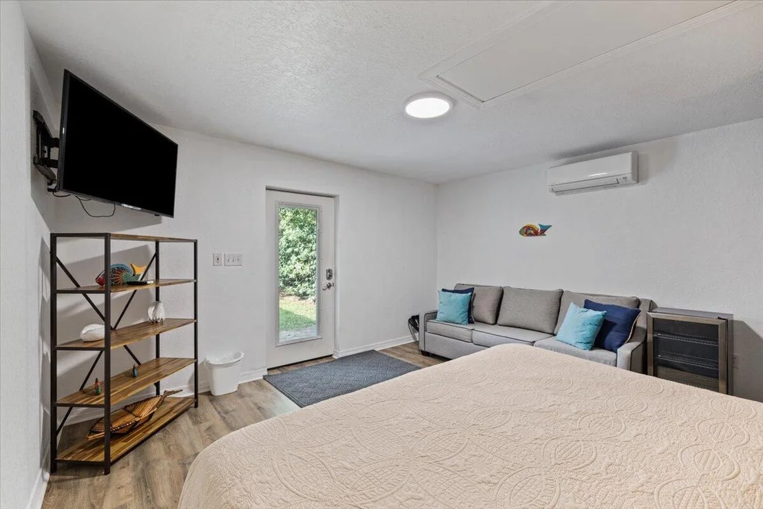 Photo of 4639 Paradise Isle
