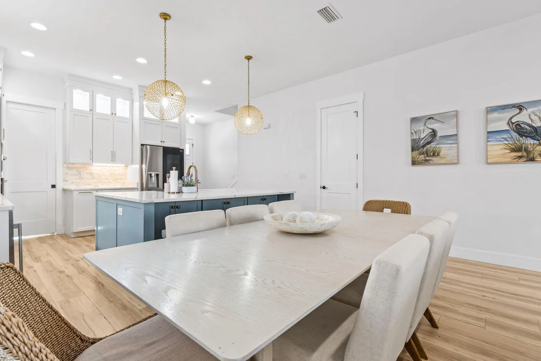 Photo of 7028 Thomas Drive