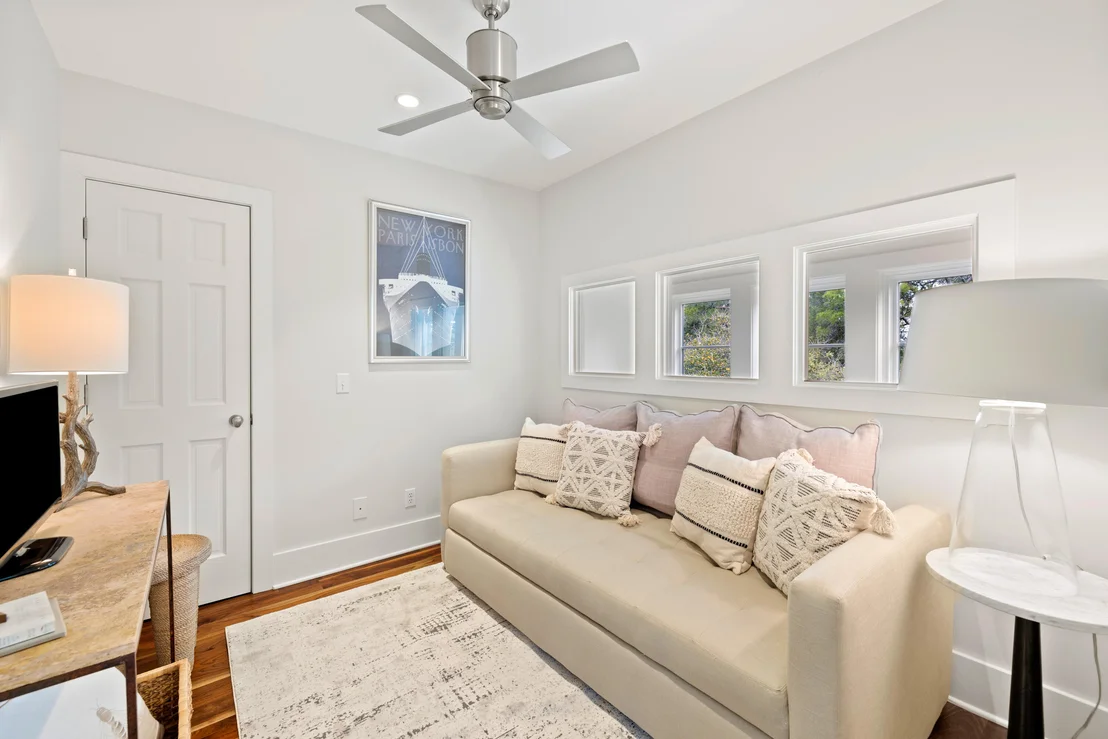 Photo of 296 Walton Rose Lane