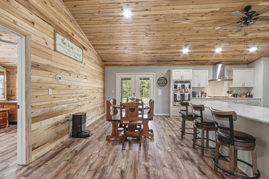 Photo of 7514 Laird Road